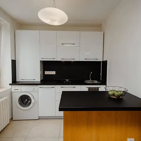 Location! Armeneasca Str Apartament *